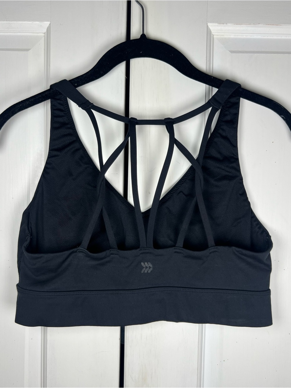 All In Motion Excellent Condition Strappy Sports Bra Black Size Medium - Picture 2 of 5